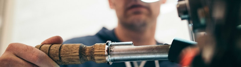 333体育平台门户首屏展示现代体育场馆与赛事信息流